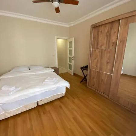 Tesvikiye'de 2+1 Merkezi Daire Appartamento Provincia di Istanbul